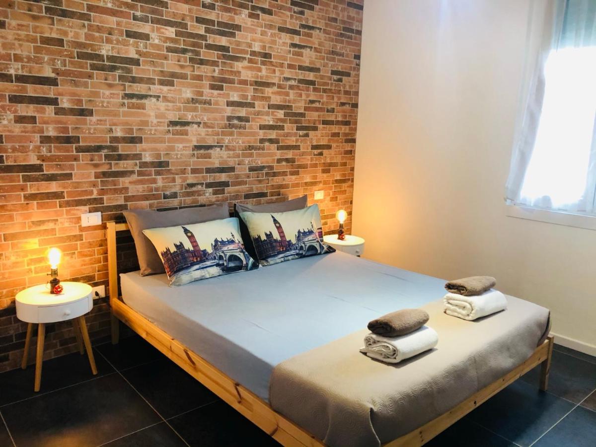 Blaxej, Nel Cuore Di Verona, Moderno Ed Elegante, 4 Posti Letto, Wi-Fi, Self Check In Lägenhet Exteriör bild