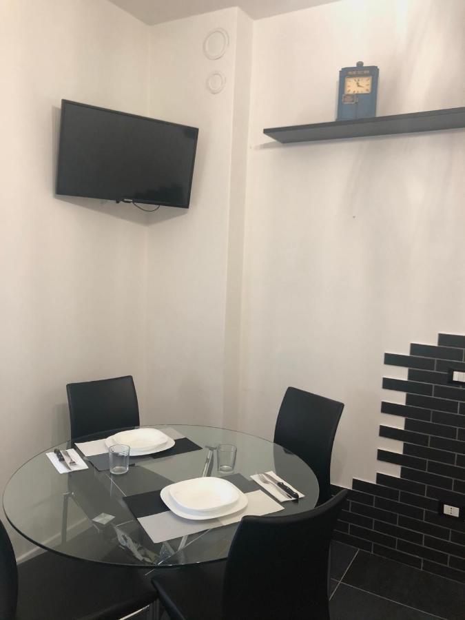 Blaxej, Nel Cuore Di Verona, Moderno Ed Elegante, 4 Posti Letto, Wi-Fi, Self Check In Lägenhet Exteriör bild