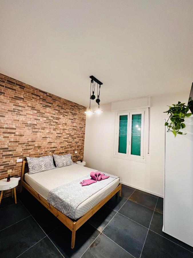Blaxej, Nel Cuore Di Verona, Moderno Ed Elegante, 4 Posti Letto, Wi-Fi, Self Check In Lägenhet Exteriör bild
