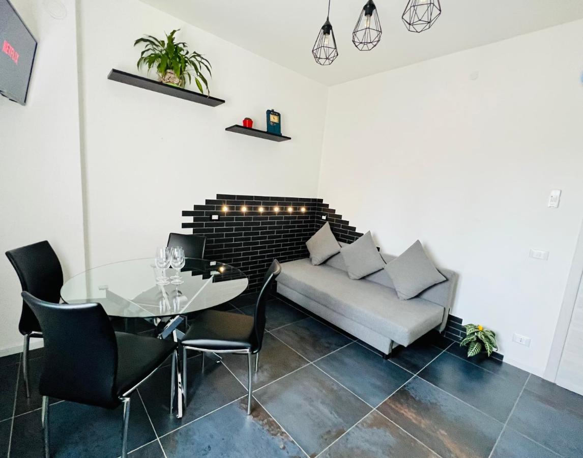Blaxej, Nel Cuore Di Verona, Moderno Ed Elegante, 4 Posti Letto, Wi-Fi, Self Check In Lägenhet Exteriör bild