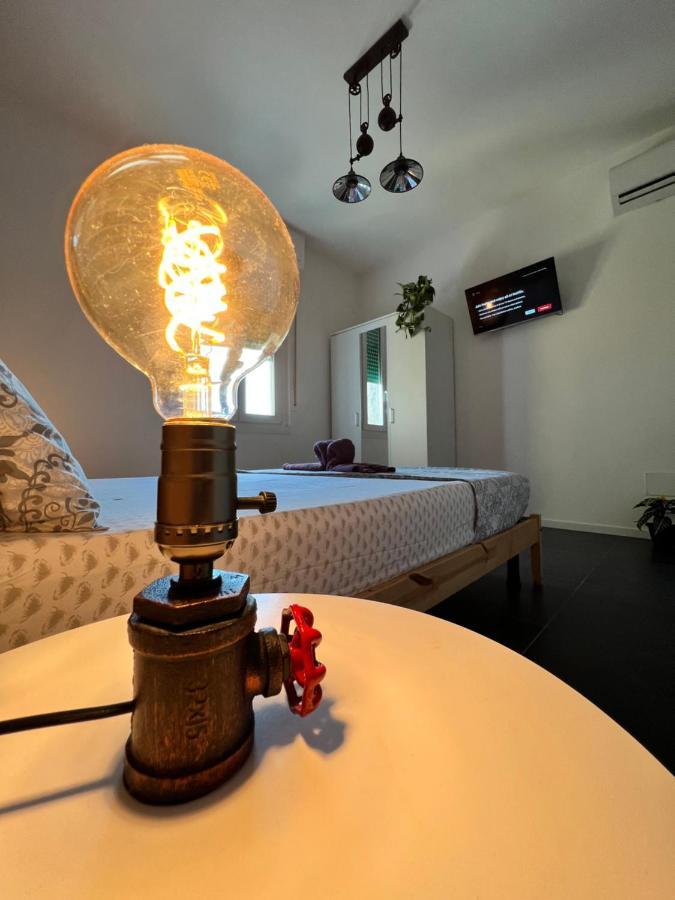 Blaxej, Nel Cuore Di Verona, Moderno Ed Elegante, 4 Posti Letto, Wi-Fi, Self Check In Lägenhet Exteriör bild
