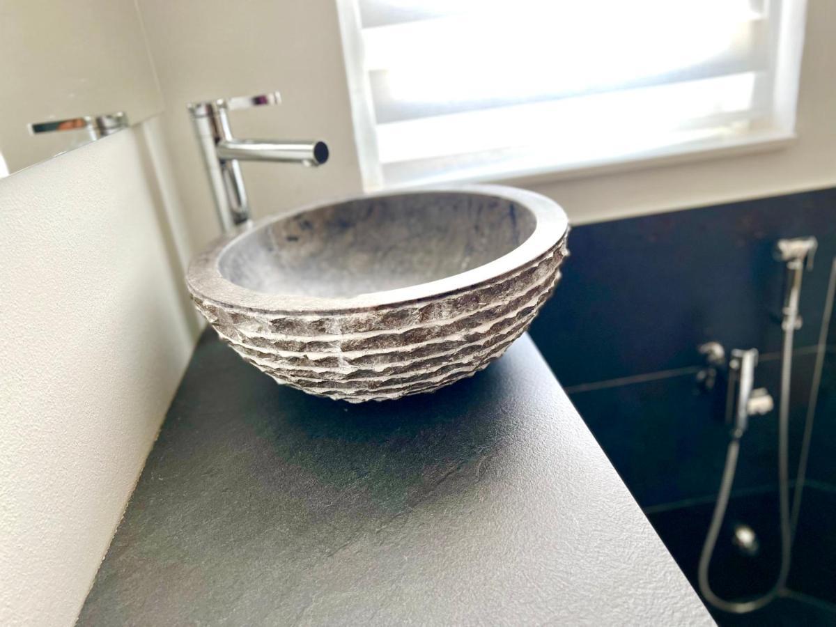 Blaxej, Nel Cuore Di Verona, Moderno Ed Elegante, 4 Posti Letto, Wi-Fi, Self Check In Lägenhet Exteriör bild